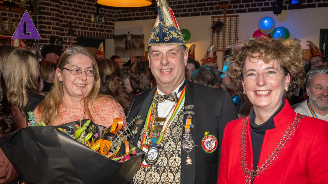 Ger Verstegen met zijn vrouw en burgemeester Jolanda Hoogtanders van Roermond