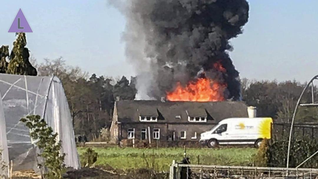 Uitslaande brand op het Asbroek in Heibloem