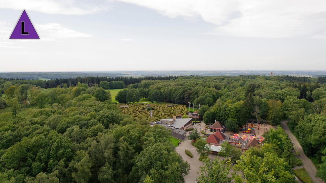 Populaire toeristische attractie in Limburg: Drielandenpunt bij Vaals Populaire toeristische attractie in Limburg: Drielandenpunt bij Vaals