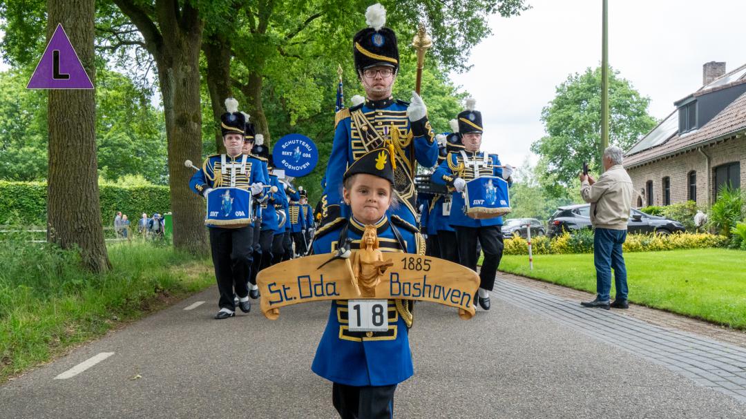 Sfeerimpressie optocht schuttersfeest St. Antonius 1475 Stramproy