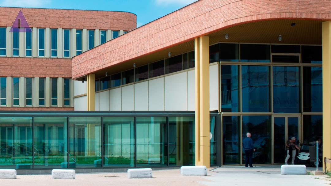 Hoofdingang Laurentius Ziekenhuis Roermond