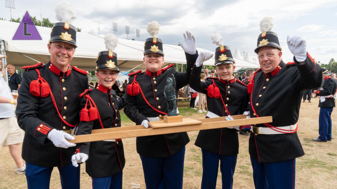 Schutterij Sint Michaël & Sint Ansfried Thorn wint jeugdschieten op OLS Heitse 2025