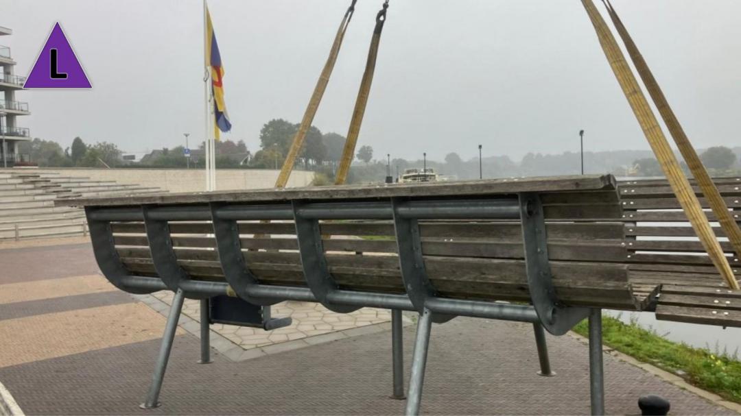 De Doonderbiebank aan de Maas bij Neer