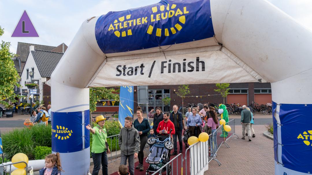 Videoreportage slotavond 50e Atletiek Leudal Wandelvierdaagse