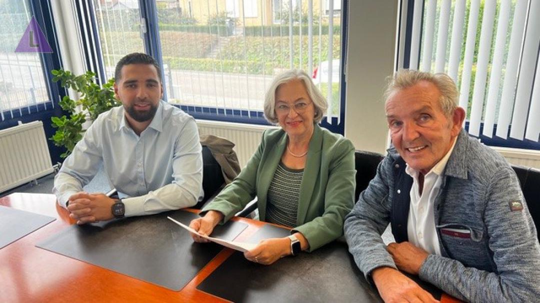 Ondertekening oprichtingsakte Stichting Geven Doet Leven Roermond