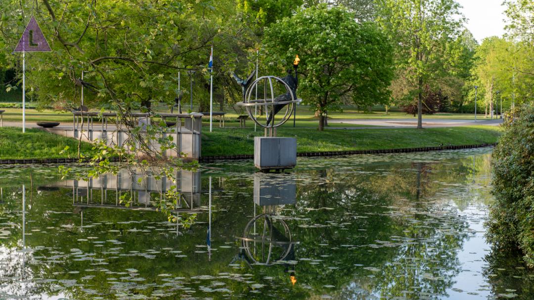Monument voor Vredesoperaties in Herdenkingspark Roermond