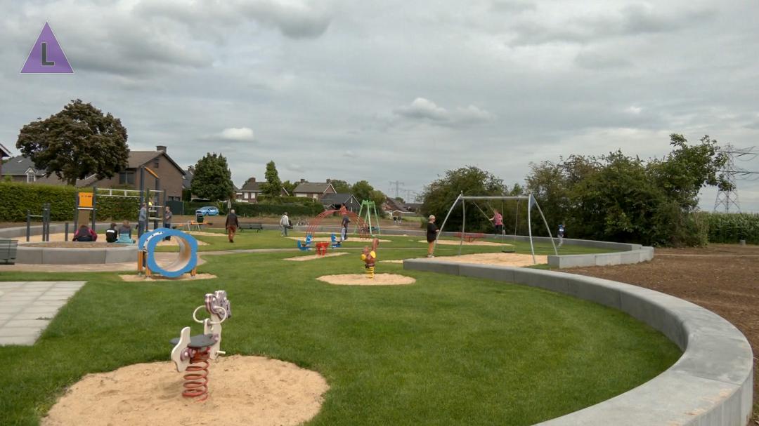 Speel- en ontmoetingsplek De Waaikamp Stevensweert officieel geopend