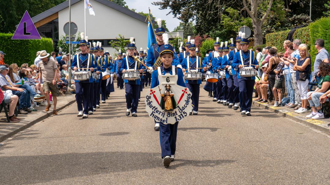 Schutterij Sint Jacobus uit Hunsel in de optocht van het OLS in Born in 2023 en nummer 71 in de optocht van OLS 2025 in Heitse