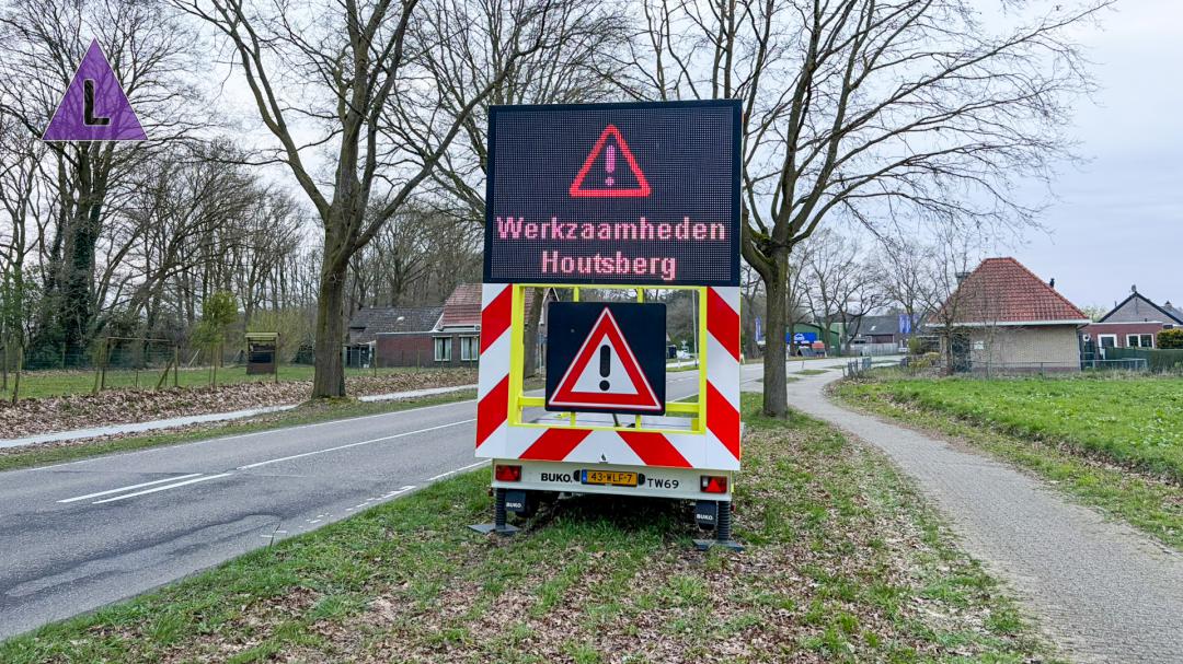 Houtsberg, de doorgaande weg naar Nederweert enkele weken afgesloten